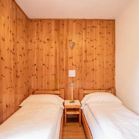 Ciasa Lino Sas Da Le Undesc Apartment Pozza di Fassa